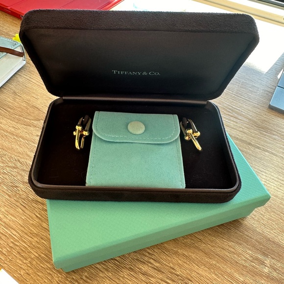 TIFFANY & CO
Yellow gold Large HardWear earrings - Picture 10 of 12